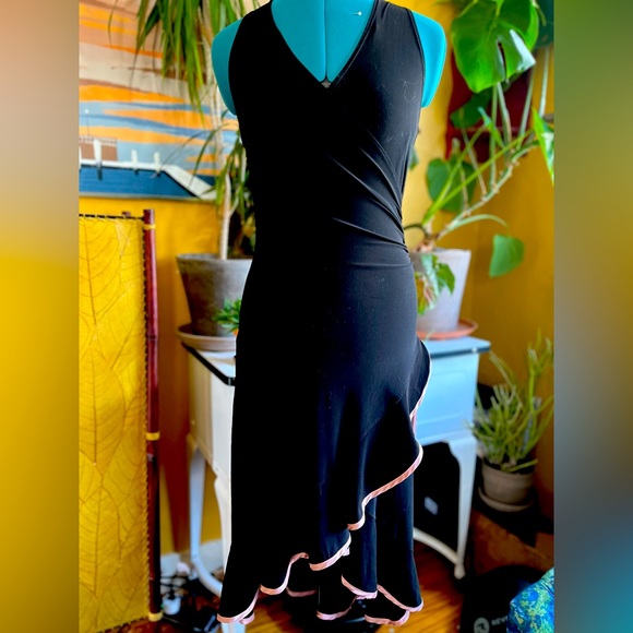 Sultry Salsa style little Black dress - Picture 1 of 7